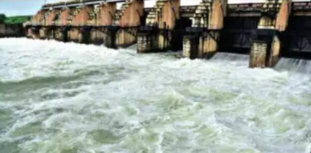 “灌溉部门向国家水利委员会提交大坝用水数据